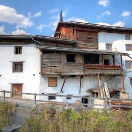 Chasa Jaro Panzió Santa Maria Val Muestair Kültér fotó