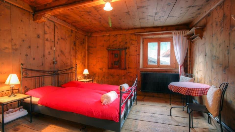 Chasa Jaro Panzió Santa Maria Val Muestair Kültér fotó